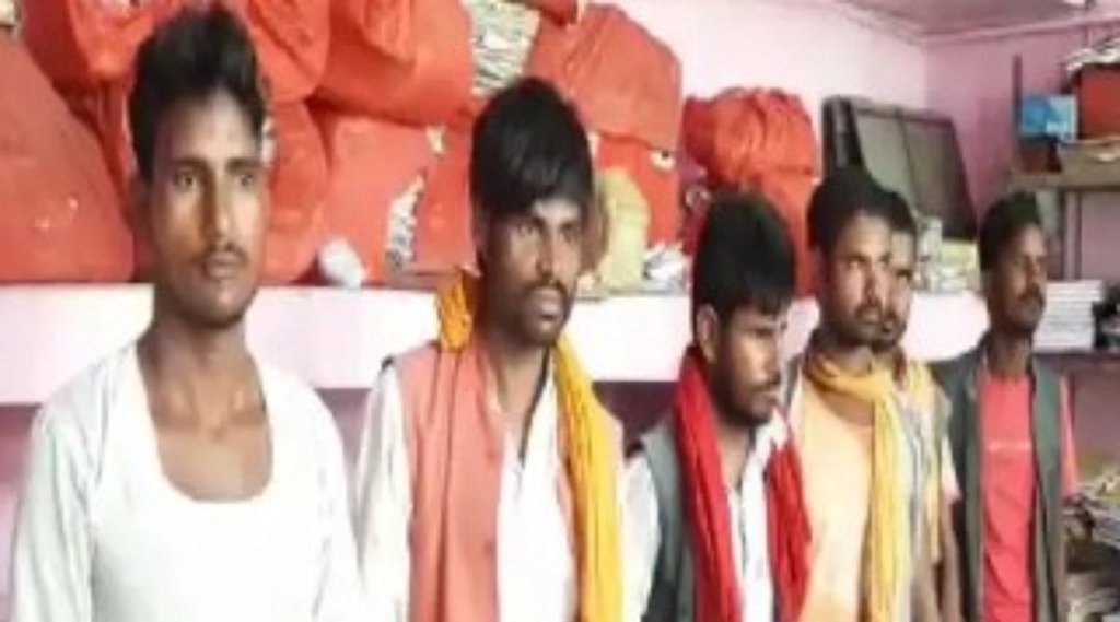 Bajrang Dal caught six Muslim | Hindu monks | bihar Hajipur