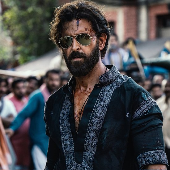 Vikram Vedha and PS-1: रितिक रोशन और सैफ अली खान स्टारर फिल्म विक्रम वेधा का लंबे समय से फैंस इंतजार कर रहे हैं। यह फिल्म 30 सितंबर को रिलीज होगी। इसका क्लैश ऐश्ववर्या राय और साउथ स्टार चियान विक्रम की फिल्म पोन्नियन सेल्वन (PS-1) से होगा।  
