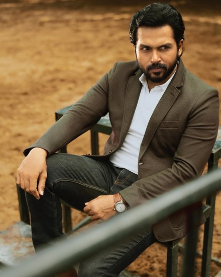 लेकिन अब शेव करके मुझे अच्छा महसूस हो रहा है और कंफर्ट जोन से बाहर आने के लिए कुछ न कुछ करना ही पड़ता है। 