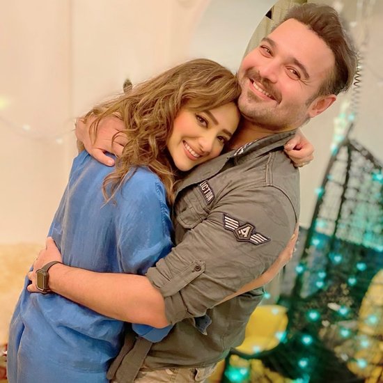 Madalsa Sharma on Baby: टीवी एक्ट्रेस मदालसा शर्मा और मिथुन चक्रवर्ती के बेटे मिमोह चक्रवर्ती की शादी को चार साल हो चुके हैं लेकिन वह अभी तक पेरेंट्स नहीं बने हैं। मदालसा के को-स्टार्स से लेकर दोस्त तक उनसे इस बारे में सवाल पूछते हैं जिस पर अब एक्ट्रेस ने चुप्पी तोड़ी है। मदालसा इस वक्त टीवी के नंबर 1 शो 'अनुपमा' (Anupamaa) में काव्या गांधी का किरदार निभाती नजर आ रही हैं। 
