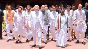 PM Modi, Draupadi Murmu
