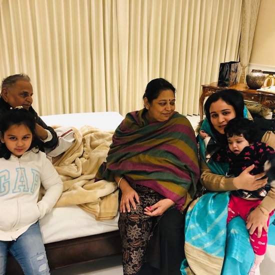 बकौल मुलायम उनकी कुल संपत्ति में करीब 5 करोड़ रुपये की प्रॉपर्टी पत्नी साधना के नाम है। साधना गुप्ता के पास करीब 2.5 करोड़ रुपये के गहने थे।