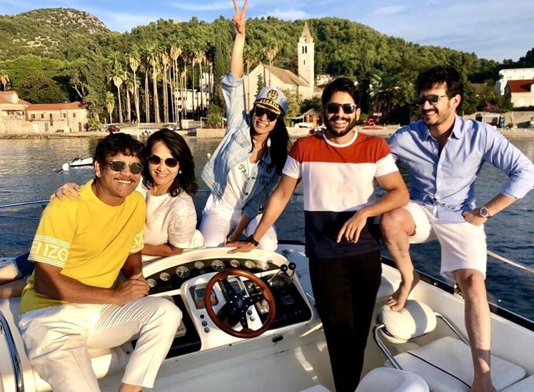 नागा के अनुसार पहले वह किसी से ज्यादा ओपन नहीं होते थे, ज्यादा बातचीत नहीं करते थे लेकिन अब यह चीजें काफी बदल गई हैं। (Photo: Nagarjuna Facebook)