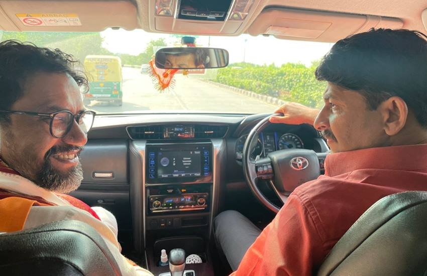 द कपिल शर्मा शो में एक बार निरहुआ ने बताया था कि ऐसी भोजपुरी फिल्म है जिसे बनने में 6 साल लग गए थे। बकौल निरहुआ फिल्म के सेट पर शूटिंग कम और कारनामे ज्यादा हुआ करते थे। 