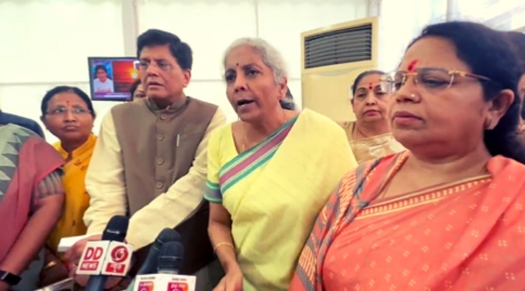 Nirmla Sitaraman, Rashtrapatni Row