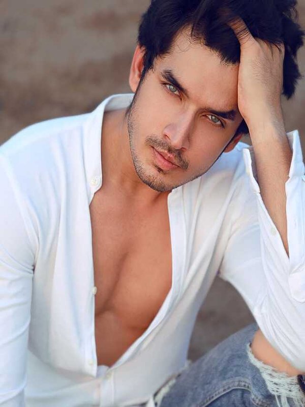 PARAS KALNAWAT IS OUT FROM ANUPAMA TV NO. 1 SHOW