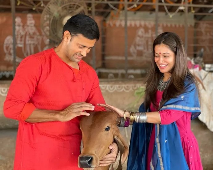 इसके बाद संग्राम ने पायल को लिफ्ट देने के लिए कहा और वह मान गईं। संग्राम ने पायल को दिल्ली तक लिफ्ट दी थी। 