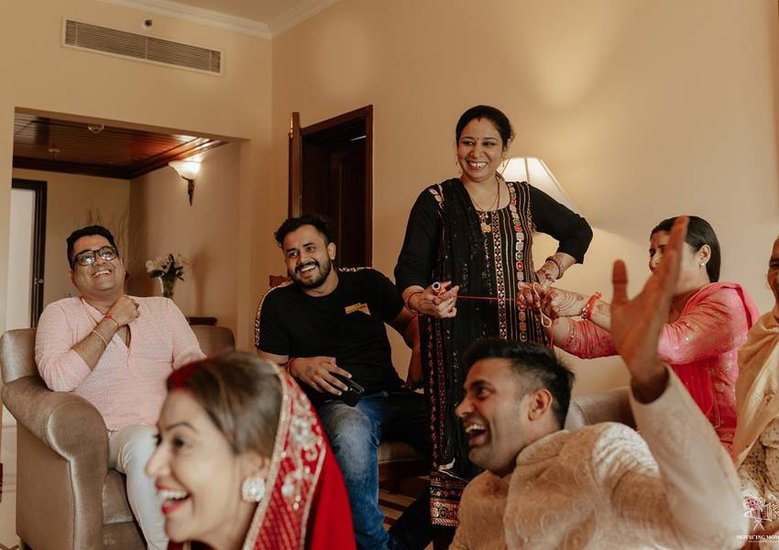 बता दें कि करीब 10 साल के रिलेशनशिप के बाद दोनों ने शादी का फैसला किया था।