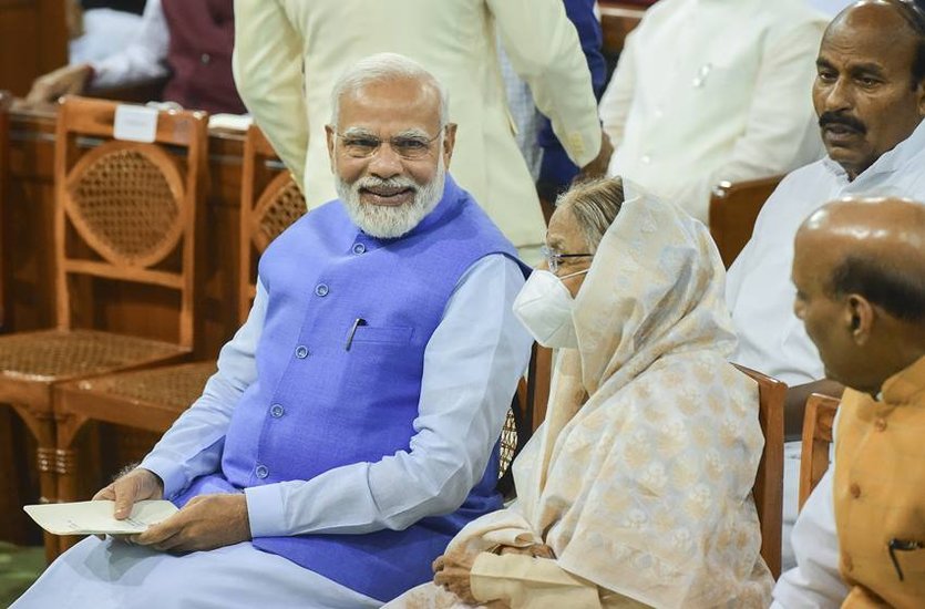 प्रतिभा पाटिल 2007 से 2012 तक देश की राष्ट्रपति थीं। इससे पहले वह 2007 तक तीन सालों के लिए राजस्थान की राज्यपाल भी रही थीं।