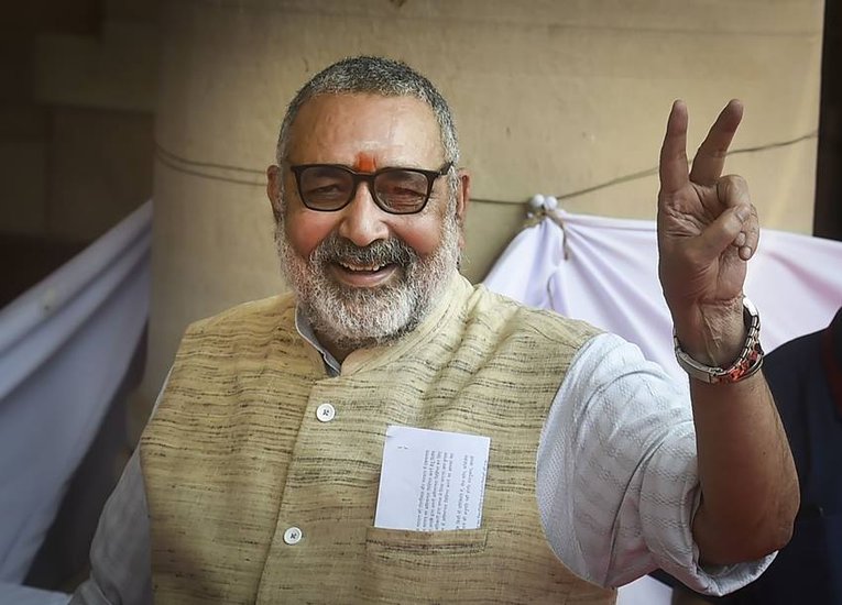 गिरिराज सिंह।