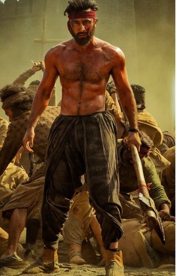 रणबीर कपूर (Ranbir Kapoor), संजय दत्त (Sanjay Dutt) और वाणी कपूर (Vaani Kapoor) स्टारर फिल्म 'शमशेरा' (Shamshera) 22 जुलाई को रिलीज होने वाली है। इस वक्त फिल्म की स्टारकास्ट इसके प्रमोशन में व्यस्त है। इसी कड़ी में यूट्यूब पर 'पप इट अप विद रणबीर कपूर' नाम से इंटरेक्टिव सेशन रखा गया जिसमें रणबीर कपूर (Ranbir Kapoor) ने कई सवालों के जवाब दिए। (Photo: Ranbir Kapoor Fanpage Instagram)