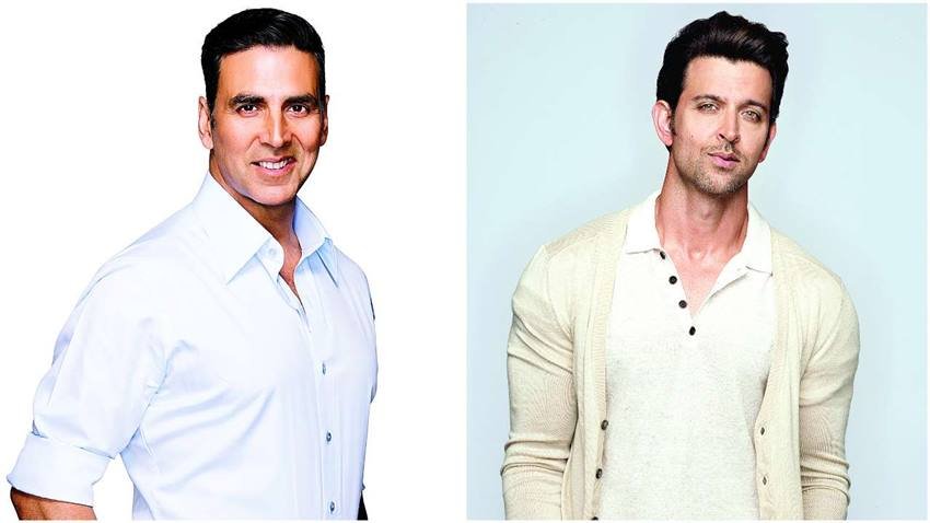 अक्षय कुमार और रितिक रौशन मुंबई के जुहू में पड़ोसी हैं। अक्षय के पास जहां बंगला है तो वहीं रितिक अपार्टमेंट में रहते हैं।