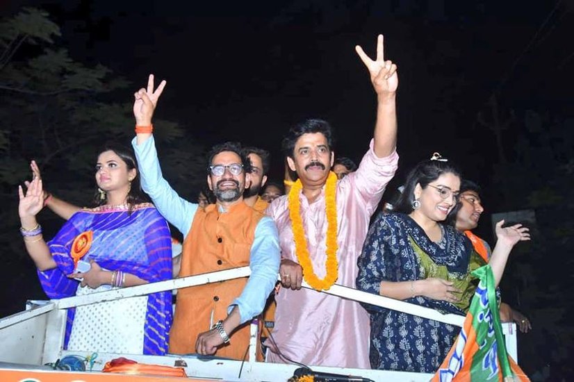 रवि किशन 2019 में गोरखपुर से बीजेपी के टिकट पर लोकसभा पहुंचे थे। वहीं निरहुआ 2022 में हुए उपचुनाव में आजमगढ़ से चुनाव जीत सांसद बने हैं।
