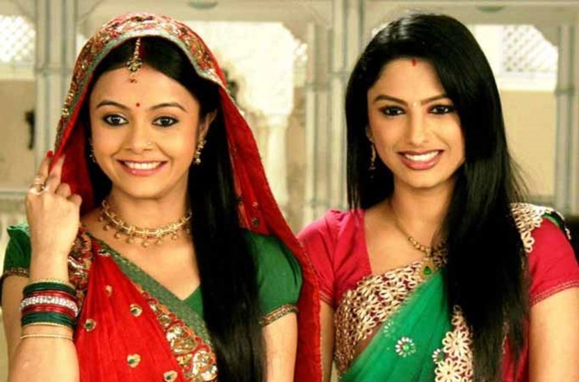 Saath Nibhana Saathiya: यह नाटक काफी देखा जाता था लेकिन आईएमडीबी में यह 2 रेटिंग ही हासिल कर पाया है। (यह भी पढ़ें: कनाडा में लोगों का दिल जीत रहे कपिल शर्मा, तस्वीरों में देखिए स्टेज पर टीम की मस्ती)