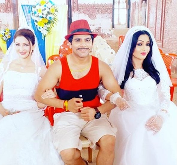 Deepesh Bhan Death: 'भाभी जी घर पर हैं' (Bhabhi Ji Ghar Par Hain) शो टीवी के सबसे चर्चित शो में से एक है। इसके किरदारों को दर्शक काफी पसंद करते हैं। मलखान (Malkhan) का किरदार भी दर्शकों के पसंदीदा किरदारों में से एक था जिनकी 23 जुलाई को मौत हो गई है। इस किरदार को दीपेश भान (Deepesh Bhan) निभाते थे। 41 साल की उम्र में उनकी मौत से को-स्टार्स के साथ-साथ टीवी इंडस्ट्री को भी झटका लगा है। अब इस शो का हिस्सा रहीं एक्ट्रेस ने दीपेश भान से जुड़ा एक किस्सा बताया है।