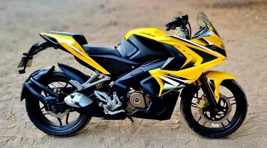 second hand bike । Bajaj Pulsar RS 200 । sports bike । Car Bike News