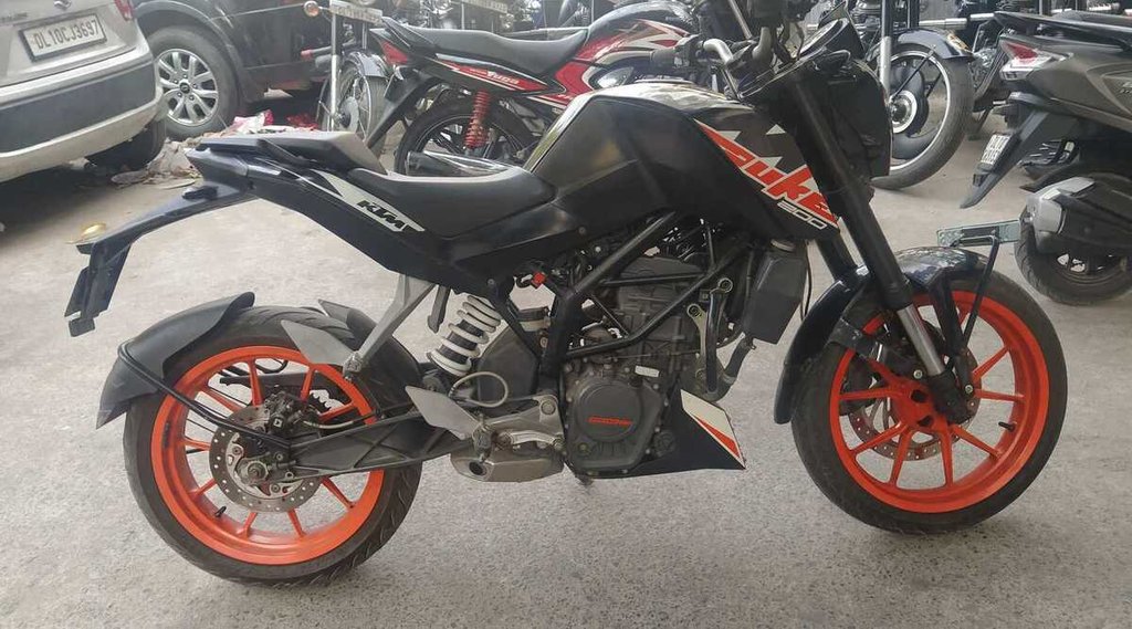 Second Hand Bike । Second Hand Sports Bike । KTM 200 Duke । Car Bike News