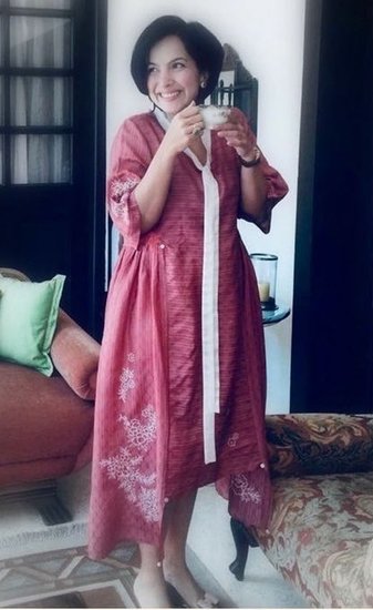 दोनों की पहली मुलाकात एक कॉमन फोटोग्राफर दोस्त के जरिए हुई थी और उसके बाद दोनों में नजदीकियां बढ़ने लगी थीं। (Photo: Shraddha Nigam Instagram)