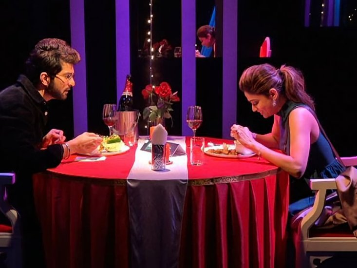 दोनों की लव स्टोरी की शुरुआत पिछले साल बिग बॉस ओटीटी में हुई थी लेकिन दोनों का रिश्ता एक साल भी नहीं चल सका। 