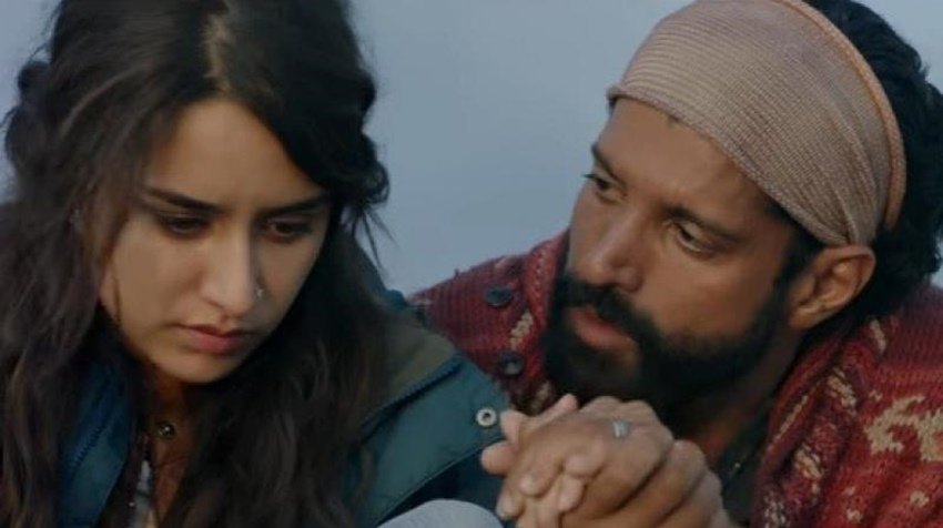 फरहान खान का पहली पत्नी अधुना से तलाक हो गया था। इसके तुरंत बाद फरहान का नाम श्रद्धा कपूर से जुड़ने लगा। कहा गया कि दोनों एक-दूसरे को डेट कर रहे हैं। 