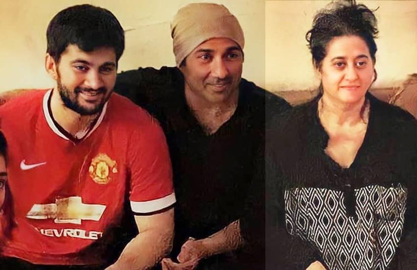 सनी देओल की पत्नी पूजा देओल बेहद प्राइवेट पर्सन हैं। सनी की शादी के कई साल बाद दोनों की शादी का खुलासा हुआ था। पूजा कैमरे के पीछे रहना हमेश से पसंद करती हैं।