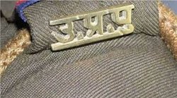 Noida: अतिक्रमण हटाने पहुंची प्रशासन की टीम पर ग्रामीणों ने किया हमला, पत्थर मारकर तोड़ा गाड़ी का शीशा, चार हिरासत में