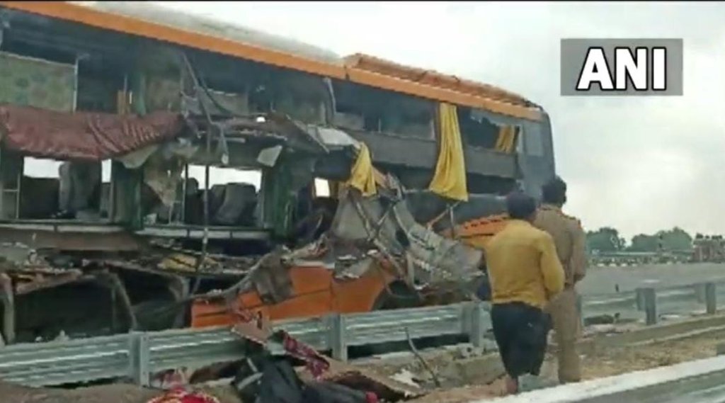 Purvanchal Expressway,Up bus Accident ,road accident