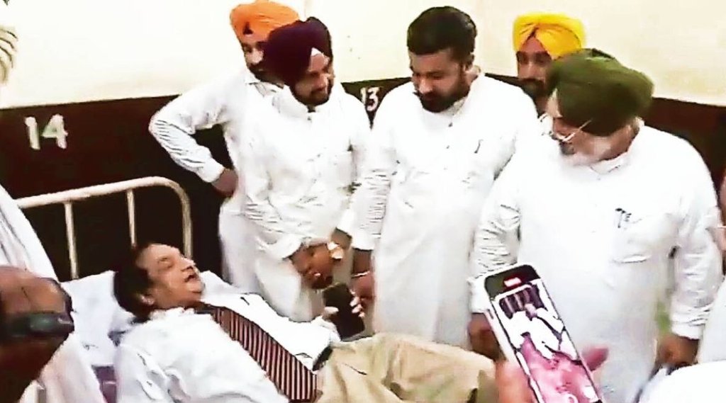 vc lying on bed| health minister| punjab|