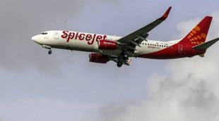 spicejet aircraft| emergency landing| pakistan|