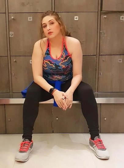 लोग बिना सोचे-समझे कुछ भी बोलते थे लेकिन मैंने ऐसी बातों की तरफ ध्यान देना छोड़ दिया था, डिप्रेस होना छोड़ दिया था क्योंकि मुझे इन चीजों की आदत हो गई थी। हालांकि मुझे इससे उबरने में काफी समय लगा था। (Photo: Vahbiz Dorabjee Instagram)