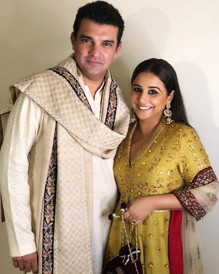 विद्या बालन और सिद्धार्थ रॉय कपूर ने 2012 में शादी की थी लेकिन इनके घर भी अभी तक किलकारियां नहीं गूंजी हैं। (Photo: Vidya Balan Instagram) (यह भी पढ़ें: प्रेग्नेंसी इंजॉय कर रही हैं आलिया भट्ट और सोनम कपूर, 2022 में अब तक इन एक्ट्रेसेस के घर गूंज चुकी है किलकारी)