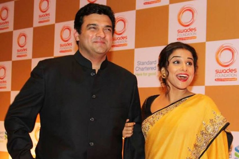 Siddharth Roy Kapoor: बॉलीवुड के बड़े निर्माता सिद्धार्थ रॉय कपूर ने विद्या बालन से शादी की है। विद्या बालन उनकी तीसरी पत्नी हैं। दूसरी वाइफ से तलाक के बाद सिद्धार्थ ने तमिल अय्यर परिवार की विद्या बालन को अपनी दुल्हन बनाया था।