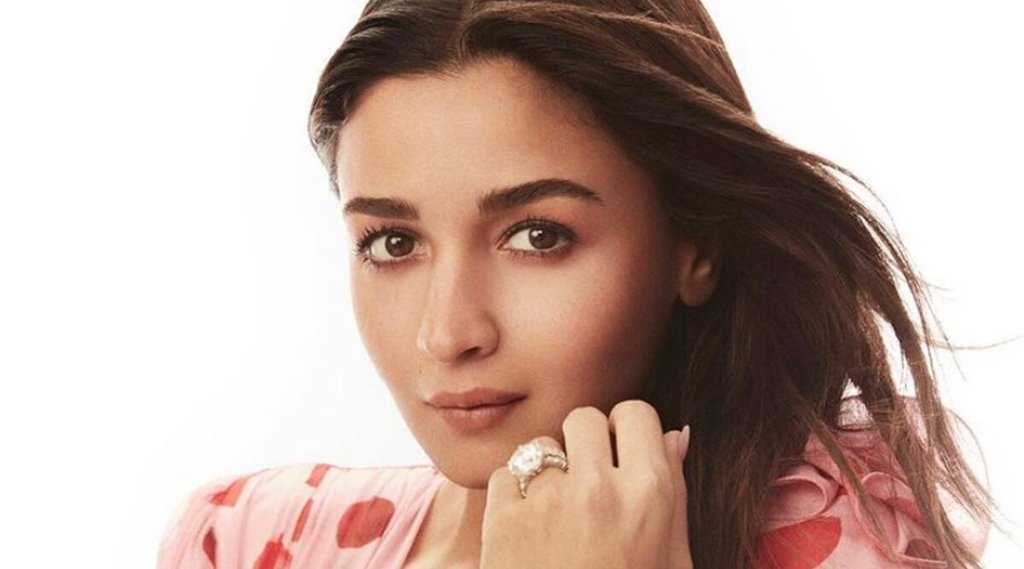 cut-out mini dress,Pink colour cut-out mini dress, alia bhatt koffee with karan show,