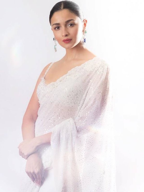 alia bhatt styliesh look