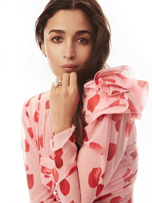 alia stunning look