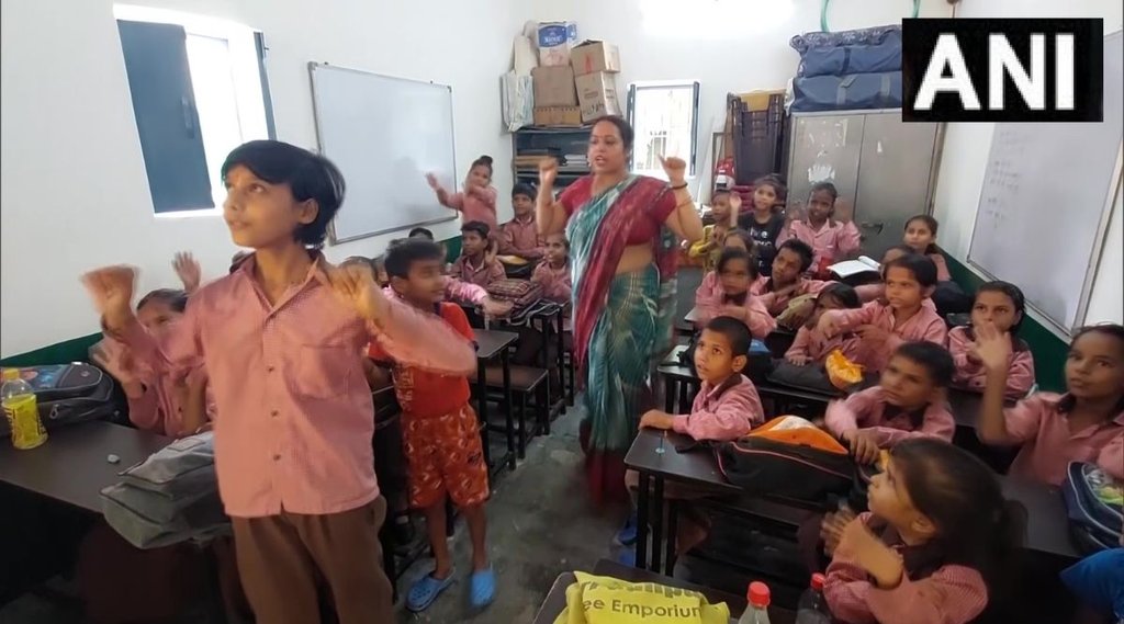 up primary school | primary school aligarh | bsa satyendra kumar