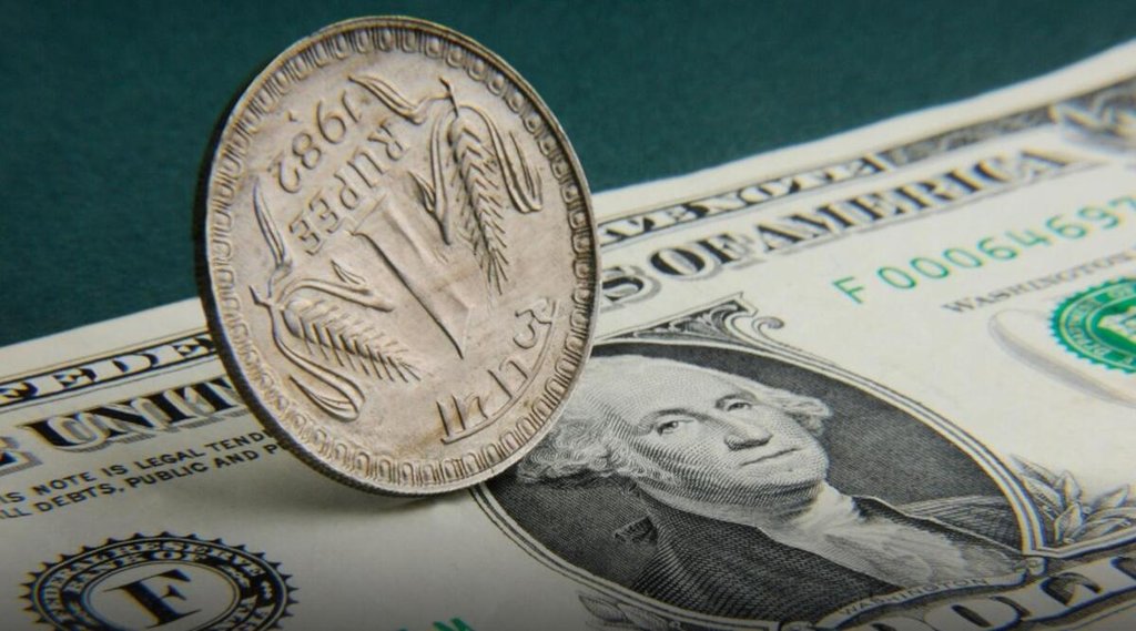 dollar-rupee | Business News | Dollar vs Rupess
