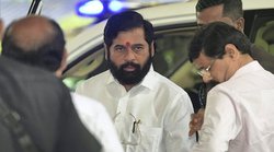 वेदांता-फॉक्सकॉन: शिंदे ने लगाया पीएम मोदी को फोन और उधर गुजरात में शुरू हो गया सर्वे