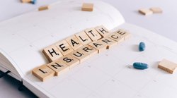Health Insurance Plan लेते समय कभी न करें ये पांच गलतियां