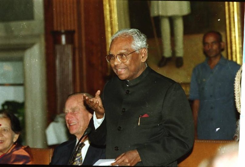 K R Narayanan: के आर नारायणन आखिरी ऐसे व्यक्ति थे जो उपराष्ट्रपति रहने के बाद राष्ट्रपति बने थे। वह  1992 से 1997 तक वाइस प्रेसिडेंट और 1997 से 2002 तक देश के राष्ट्रपति रहे थे। (Photo: Rashtrapati Bhavan Sachivalaya)