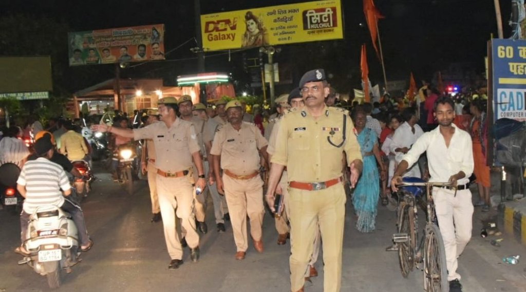 namaz at meerut mall | Lulu Mall controversy lucknow | Meerut police