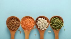 Diabetes Diet: इन 5 दालों को मिलाकर बनाएं डायबिटीज के मरीजों के लिए हेल्दी डाइट प्लान