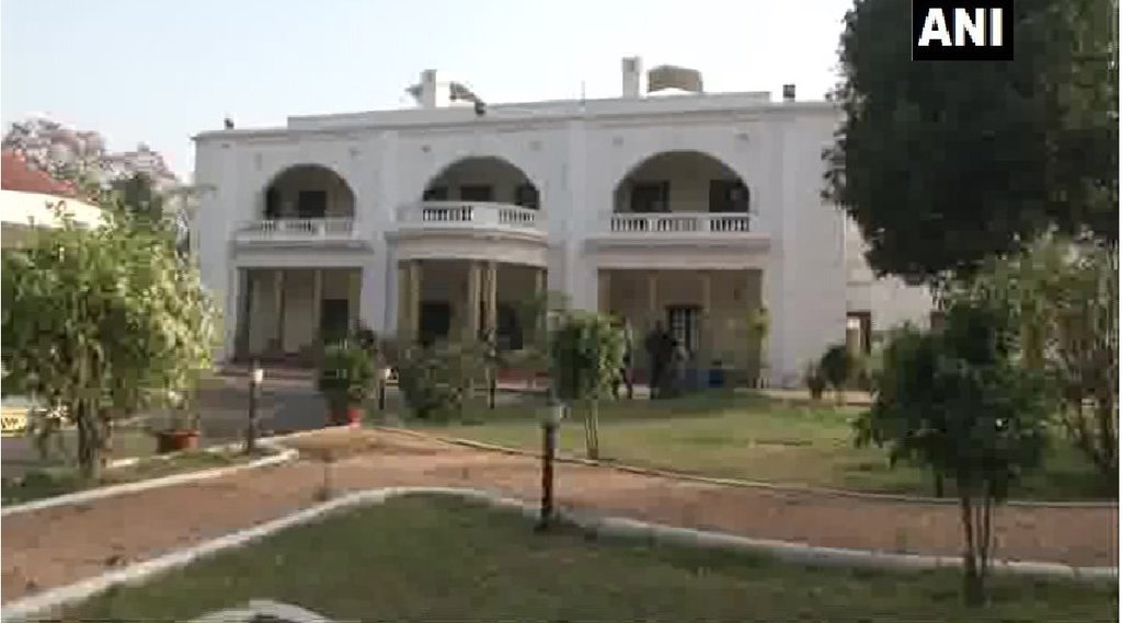 5 Deshratn Bunglow