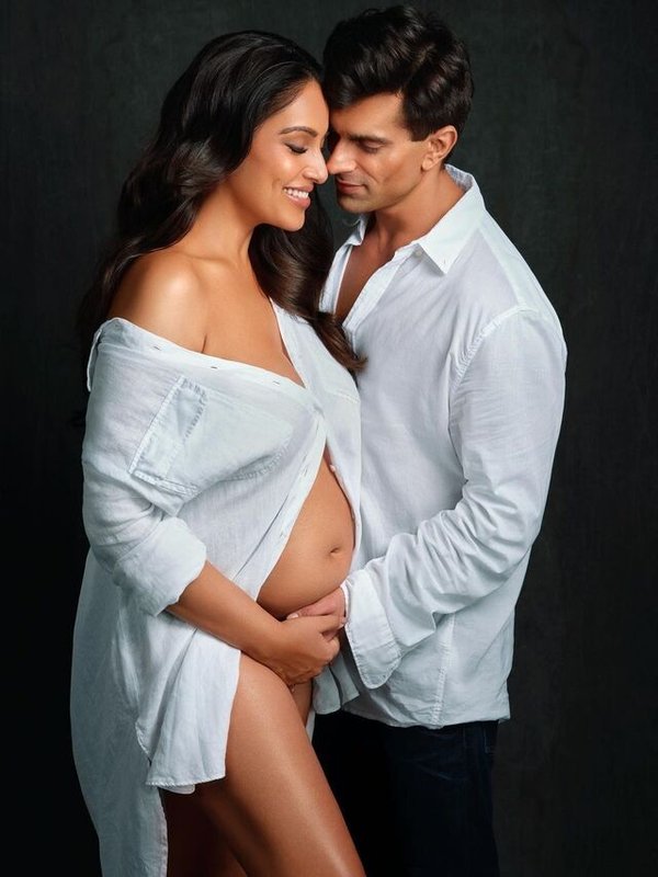 BIPASHA BASU IS PREGNANT