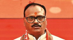 अपने विभागों में तबादलों की घपलेबाजी नहीं पकड़ पाए मंत्री