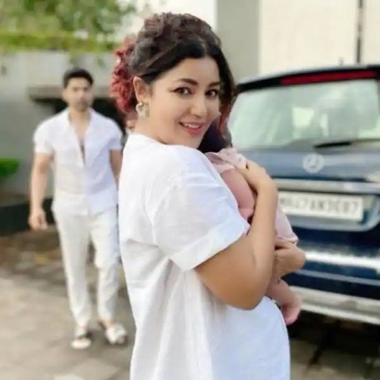 देबीना पहली बार शादी के पांच साल बाद मां बनी थीं। इन पांच सालों में उन्होंने कई बार बेबी कंसीव करने की कोशिश की लेकिन वह हर बार नाकामयाब रहीं। 