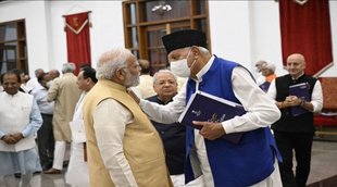 Farooq Abdullah, Narendra Modi, Jammu and Kashmir