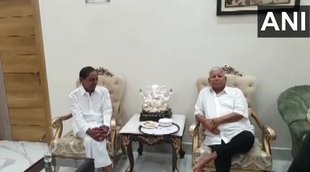 KCR|Lalu Prasad Yadav