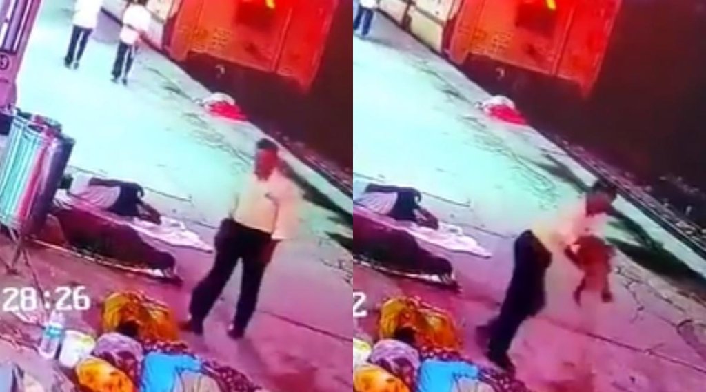 UP | Mathura Viral Video | UP Police | मथुरा रेलवे स्टेशन