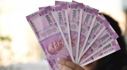 Money Transfer Rules to Abroad: विदेश भेजना चाहते हैं पैसा, जानिए टैक्स और चार्ज से लेकर सबकुछ
